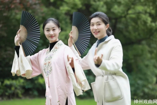 青春演绎，经典牡丹！薪火相传——再传张继青版《牡丹亭》_11