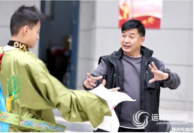 蒲剧名角郭安存：一路铿锵-戏不离技_08